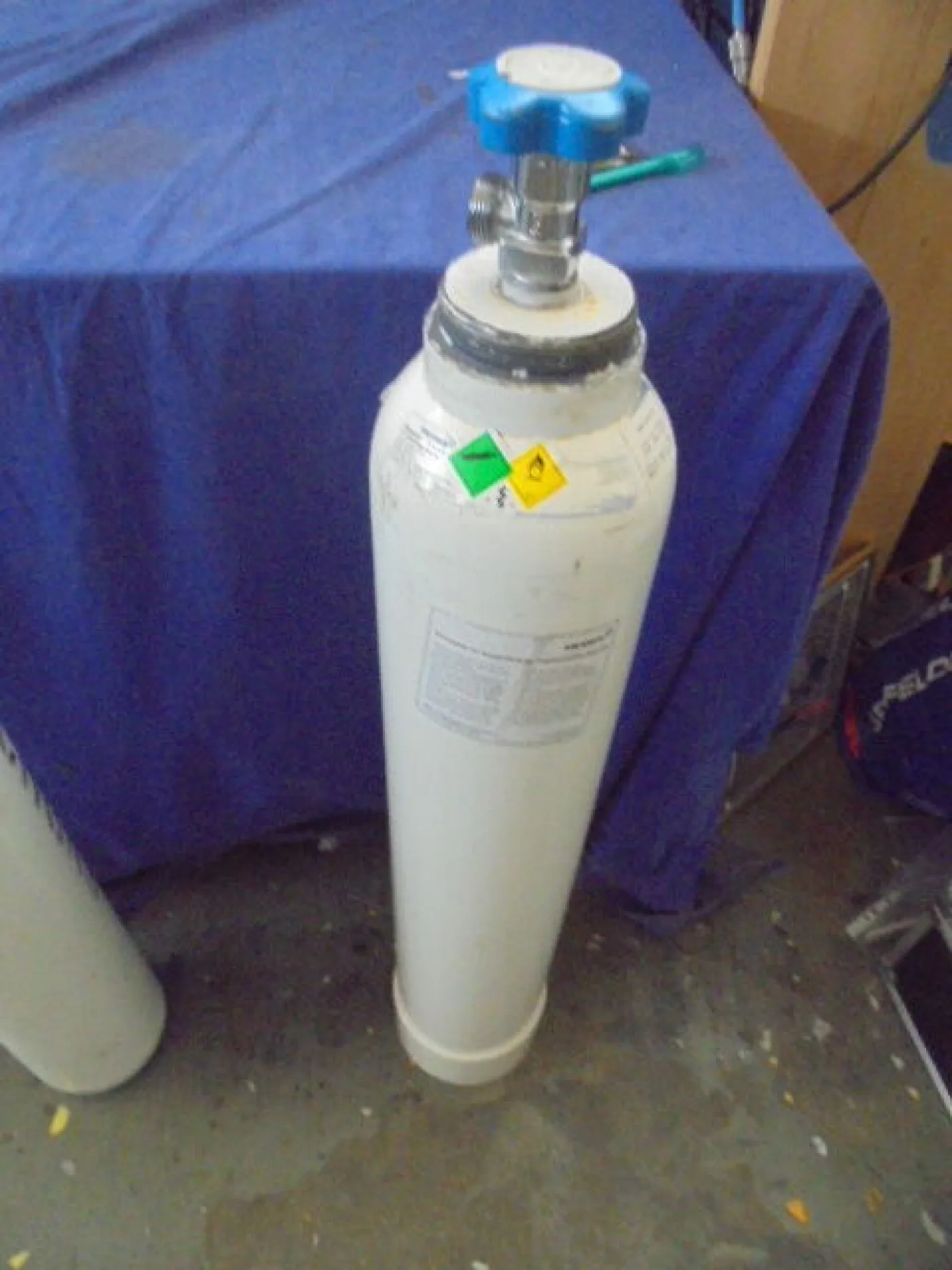 O2 Gas bottle (Gebraucht, gut) - 5