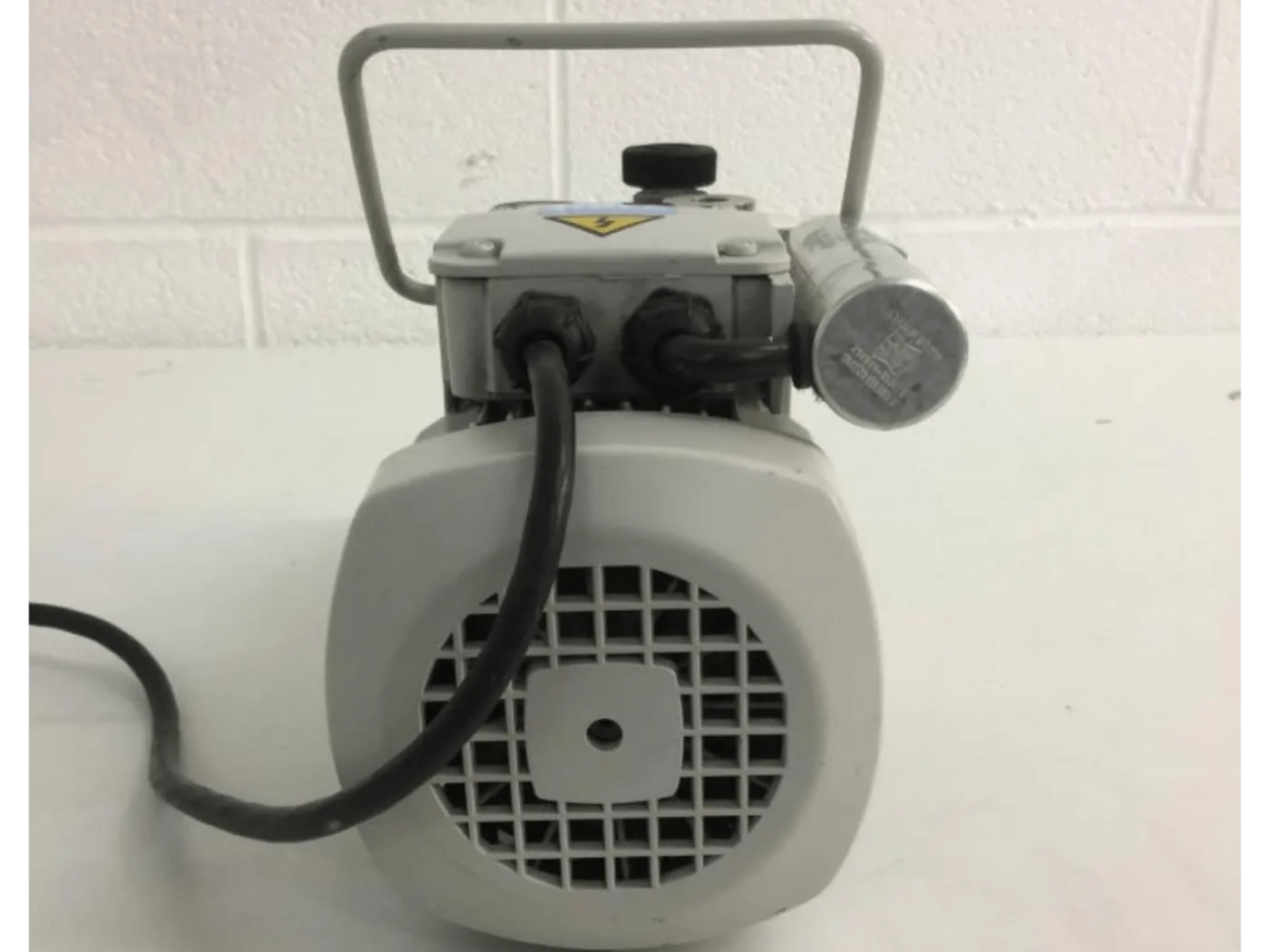 Edwards E2M1.5 Rotary Vane Vacuum Pump - 4