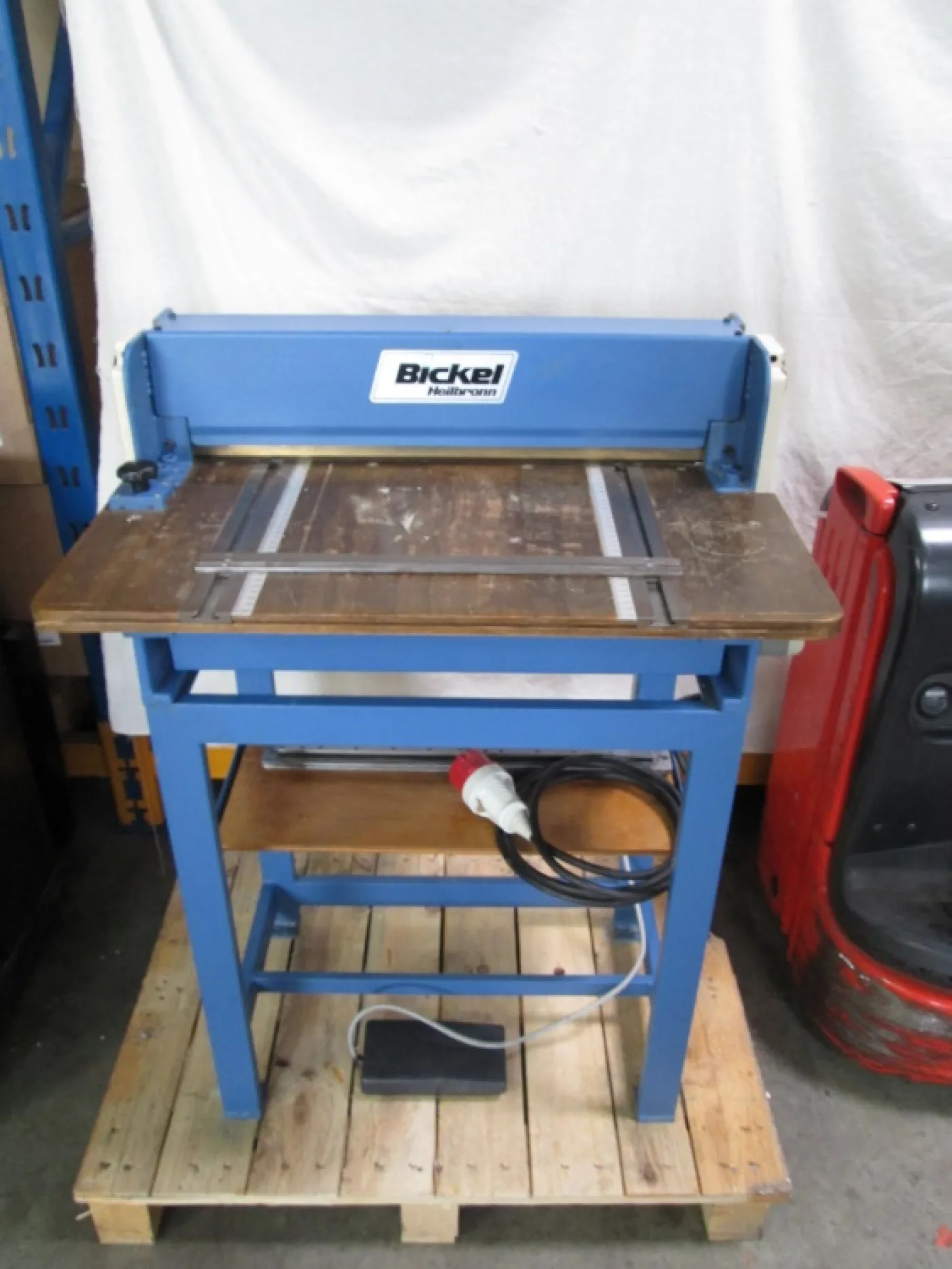 Nut-Perforiermaschine Bickel HK 3/50 - 1