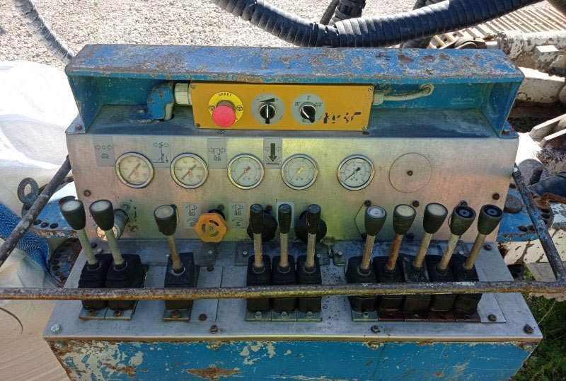 Comacchio MC 800 Micro Piling Rig