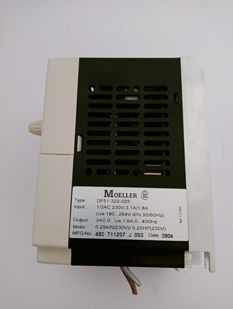 Moeller Frequenzumrichter Nr. DF51-322-025