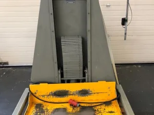 Polar L-1000-G-3 pile hoist