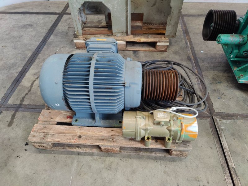 Amandus Kahl Hamburg Brechwalzen-stuhl VWR251 - Roll breaker