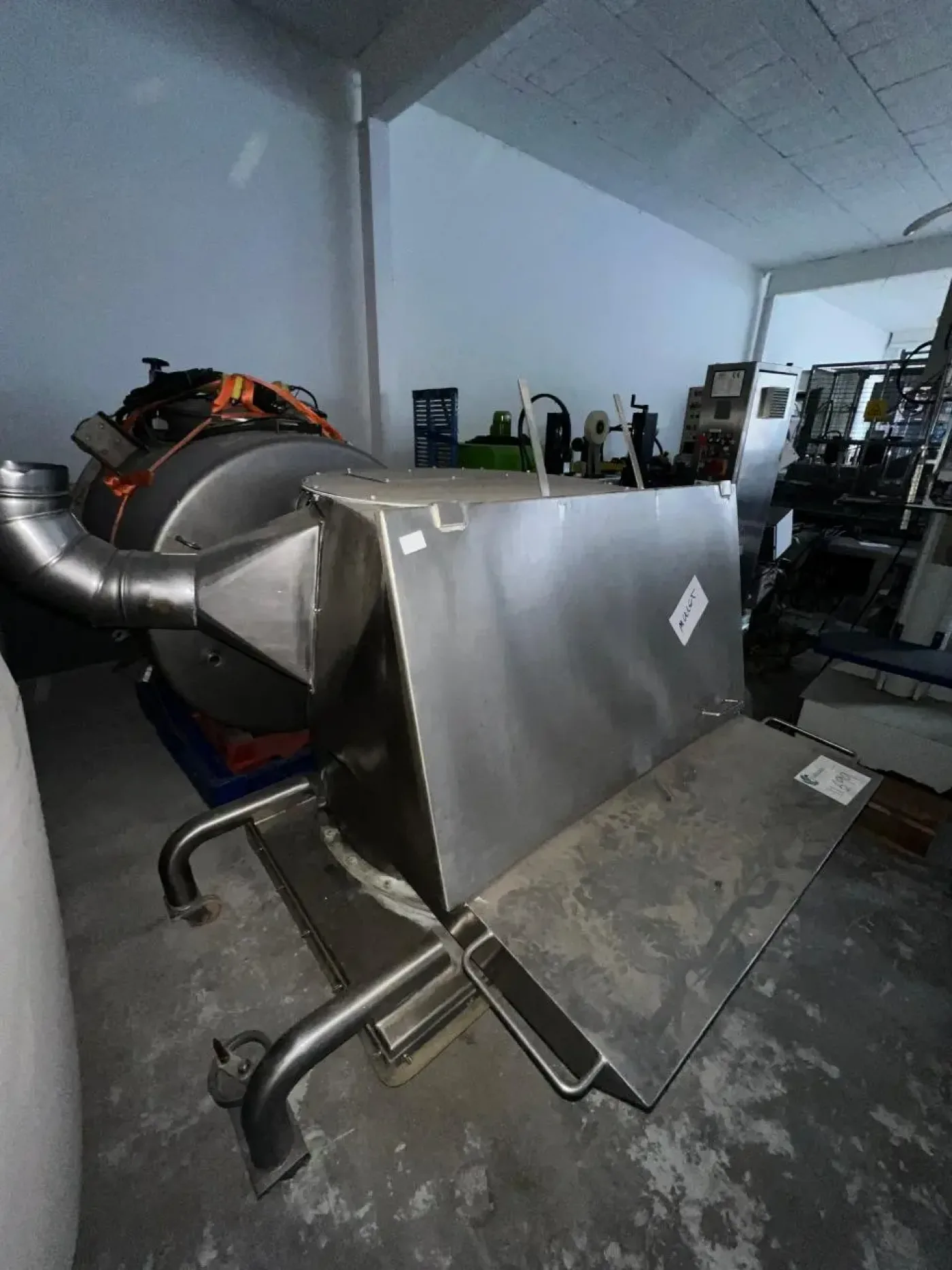STAINLESS STEEL BACHILLER HOPPER - 4