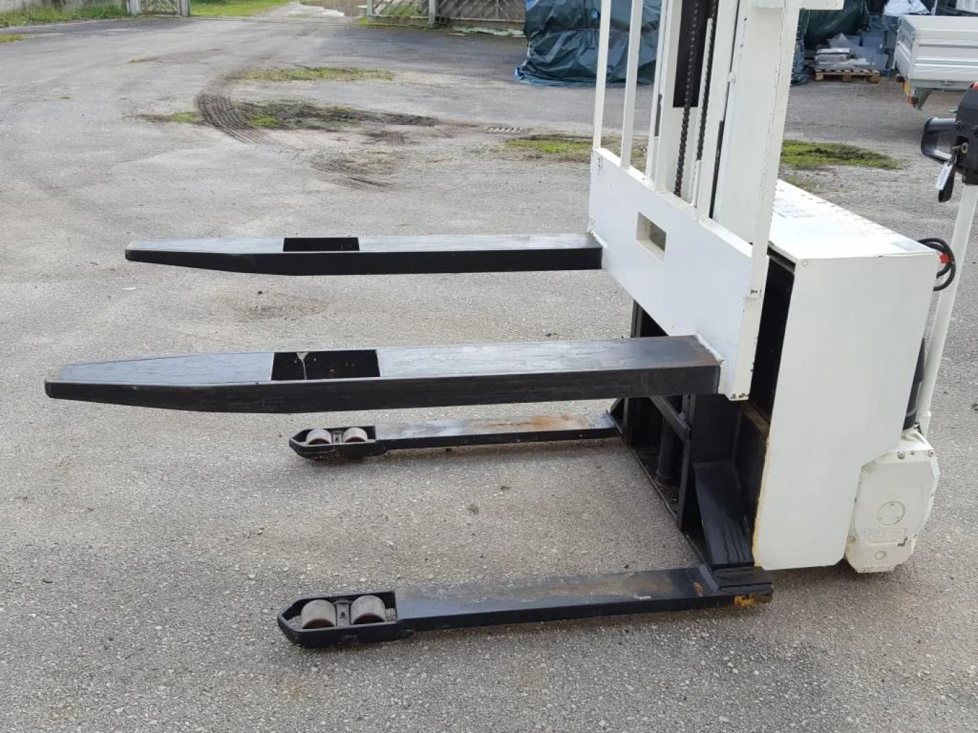 CARRELLO ELEVATORE ELETTRICO – ICEM – MOD. 13/240 - 4