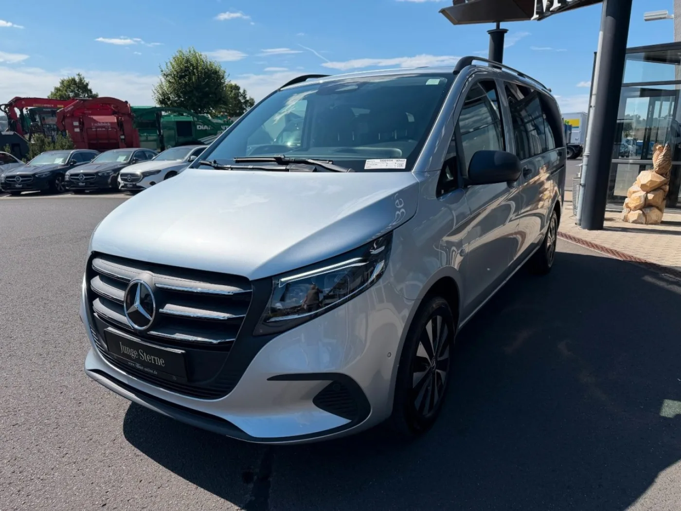 Mercedes Benz Vito 116 CDI Tourer 4x4 AHK2,5 DISTRONIC Stdh - 3