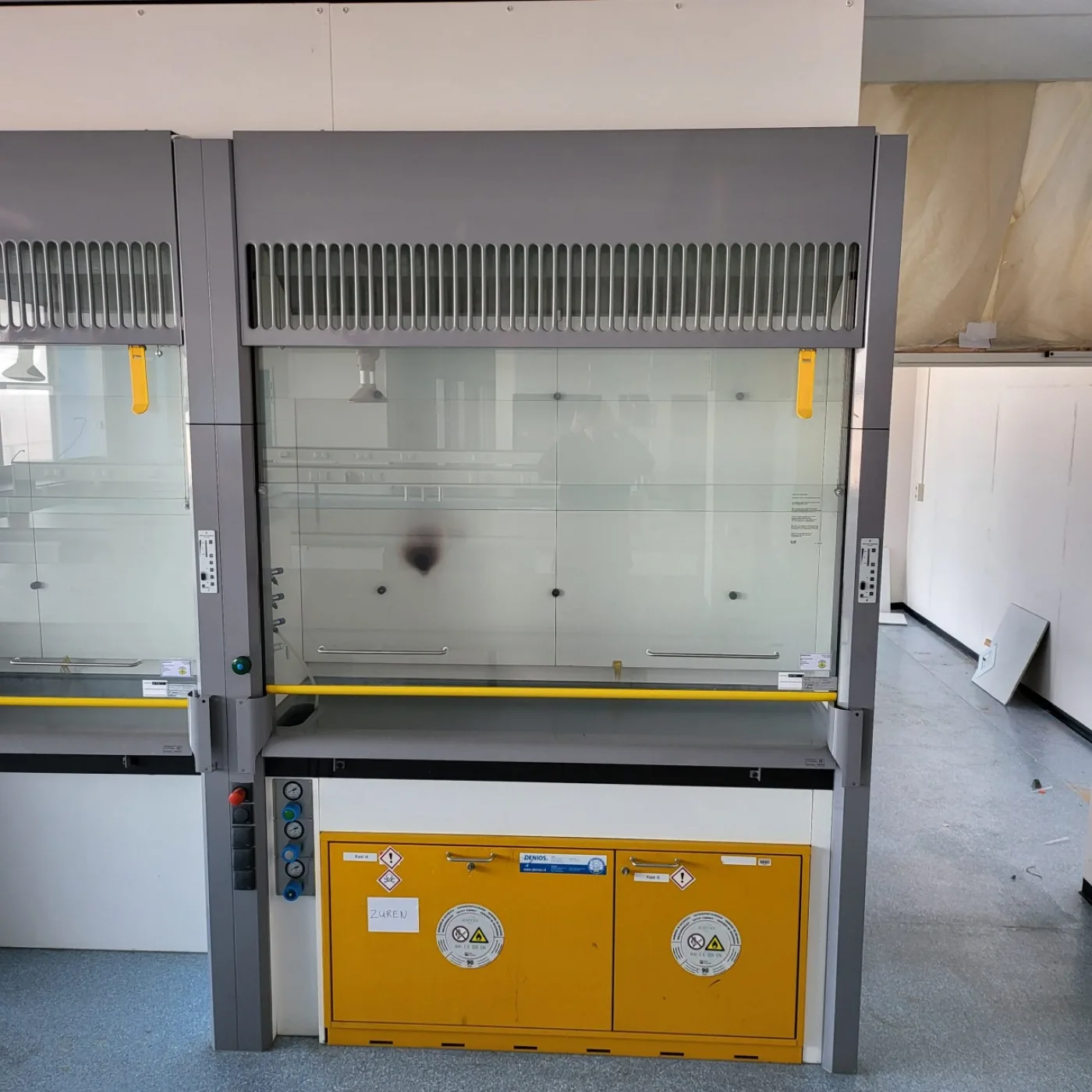 2079 - Used S+B Fumehood (180cm) - 1