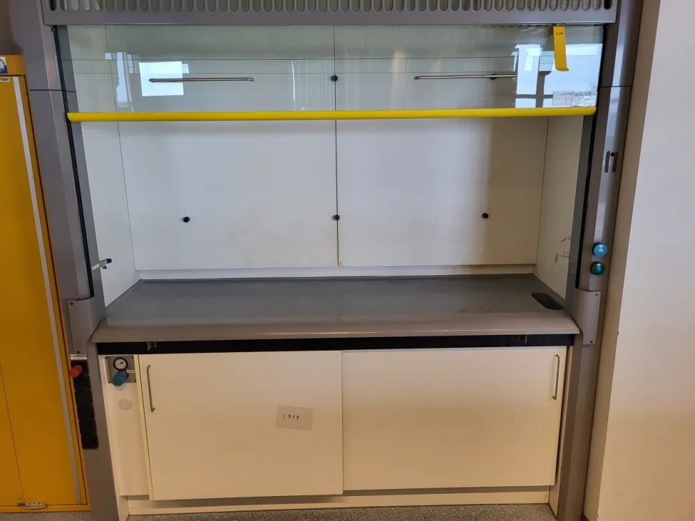 1949 - Used S+B Fumehood (210cm)
