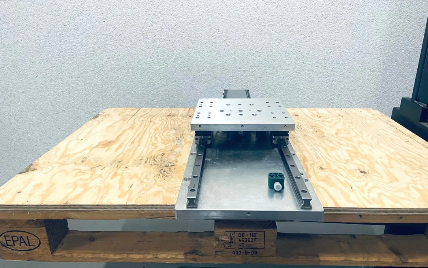 Tünkers Pneumatische Lineareinheit LE100-300 VRL SB T02-4-61-4 - 5