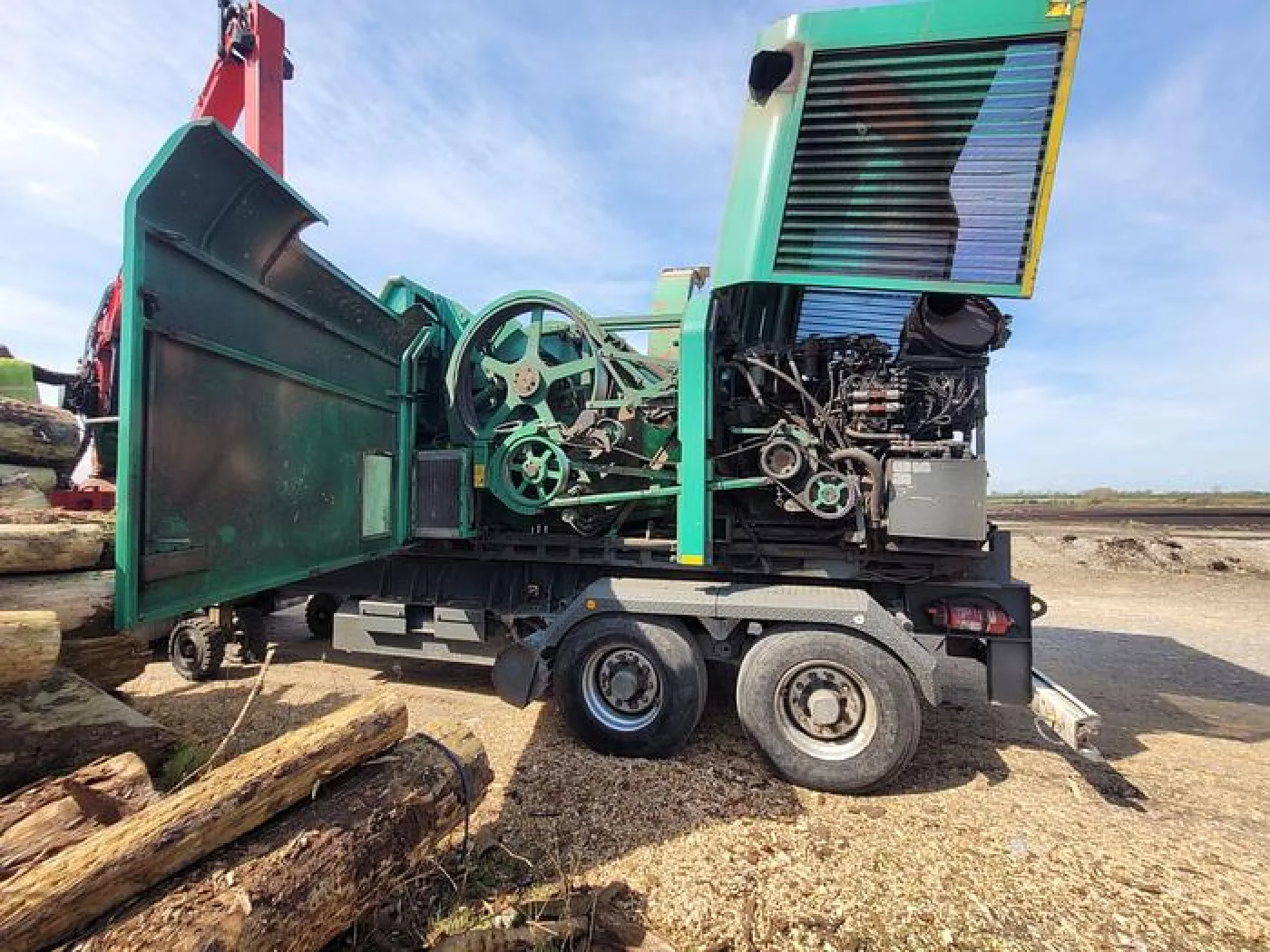 2014 Jenz 820 Chipper W/Mounted Epsilon 130 Crane - 3