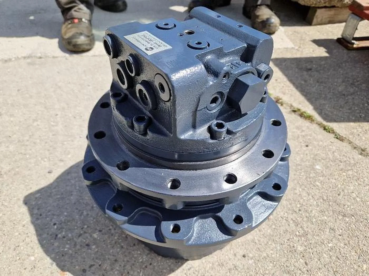 Fahrmotor / Endantriebsmotor / Kettenantrieb / track drive Model MSP 00 2609 - 2