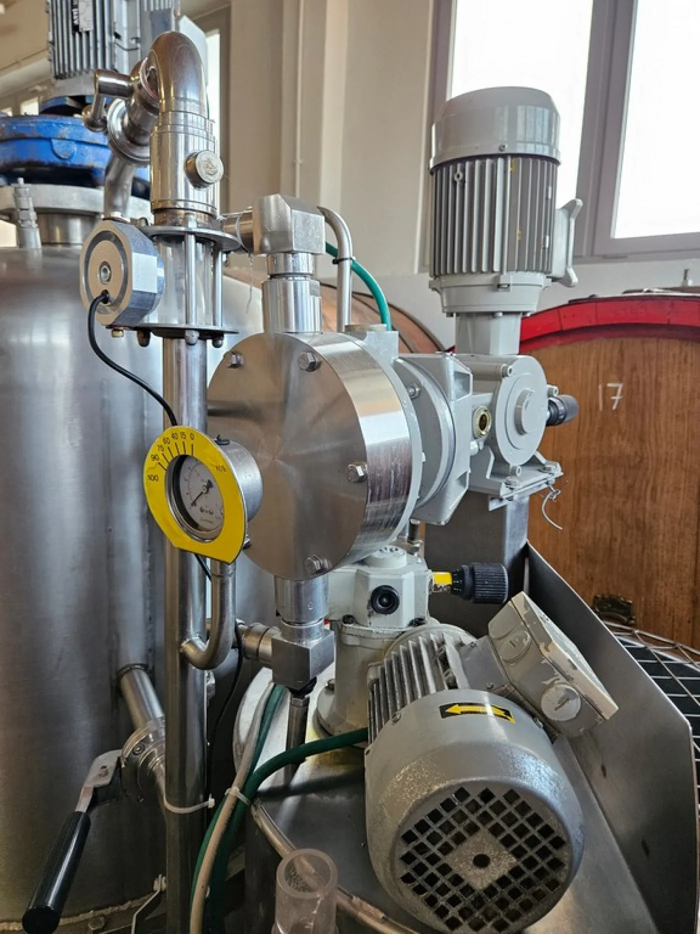 STAINLESS STEEL SFOGGIA KIESELGUR FILTER, 5 MQ OF FILTERING SURFACE, WITH HORIZONTAL SHEETS AND CENTRIFUGAL DISCHARGE, SECOND HAND MACHINE - 8