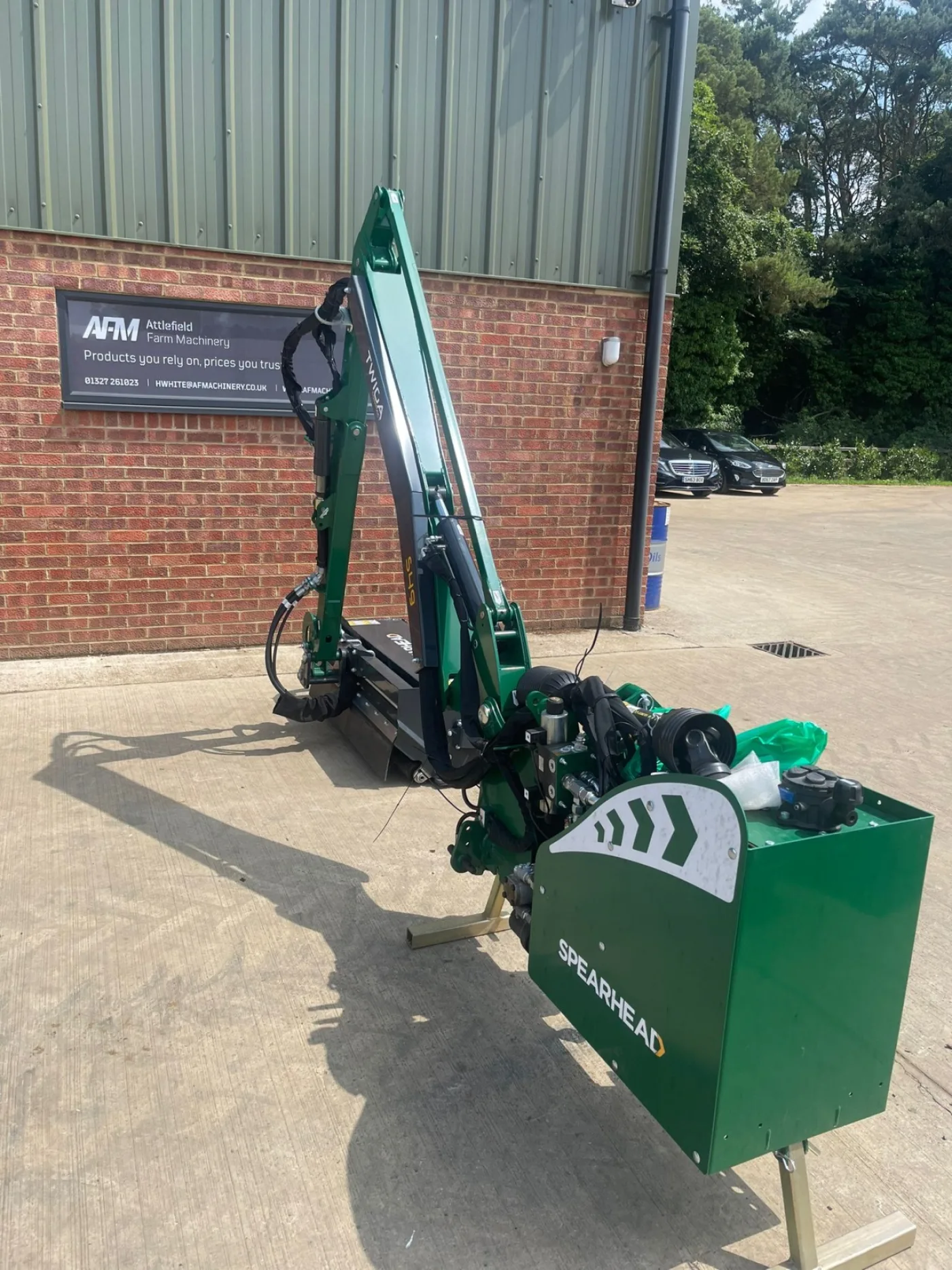 Spearhead Twiga Compact Series S49 - 1