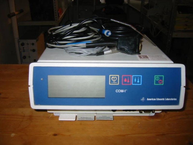 American Edwards Lab. COM-1 HZV-Computer
