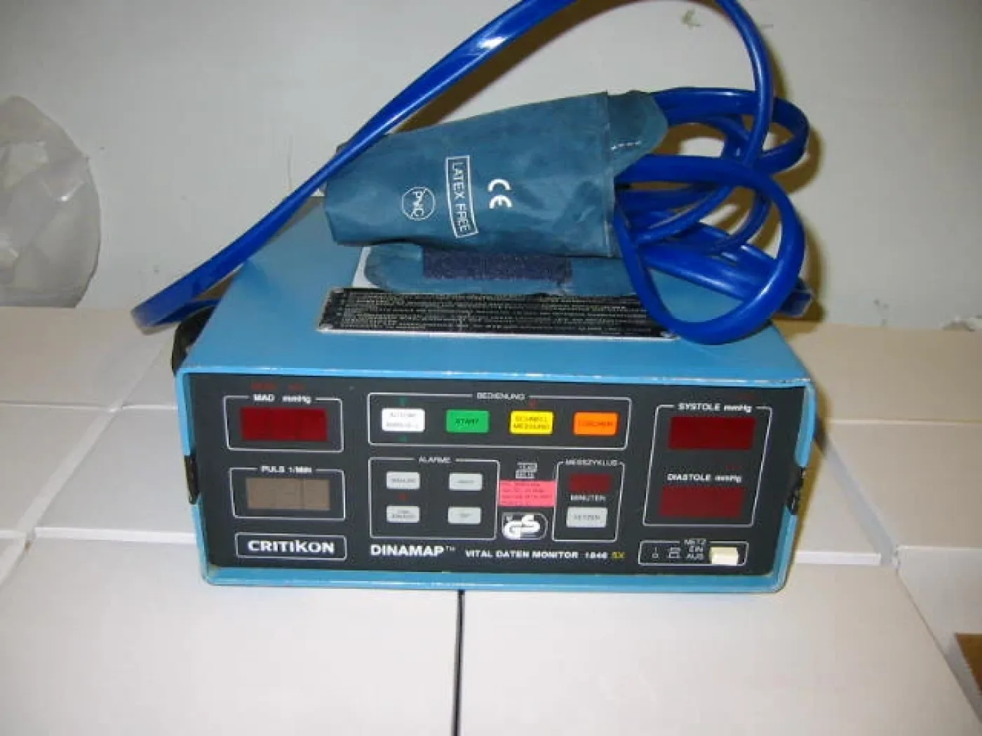 Criticon 1846 XS Vitaldatenmonitor - 1