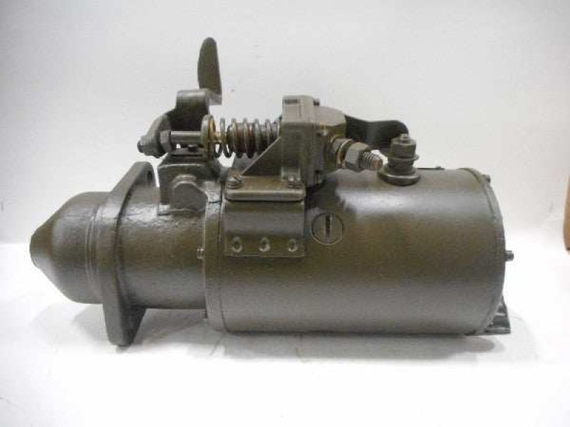 Startmotor ( gereviseerd door defensie en door ons nagekeken )