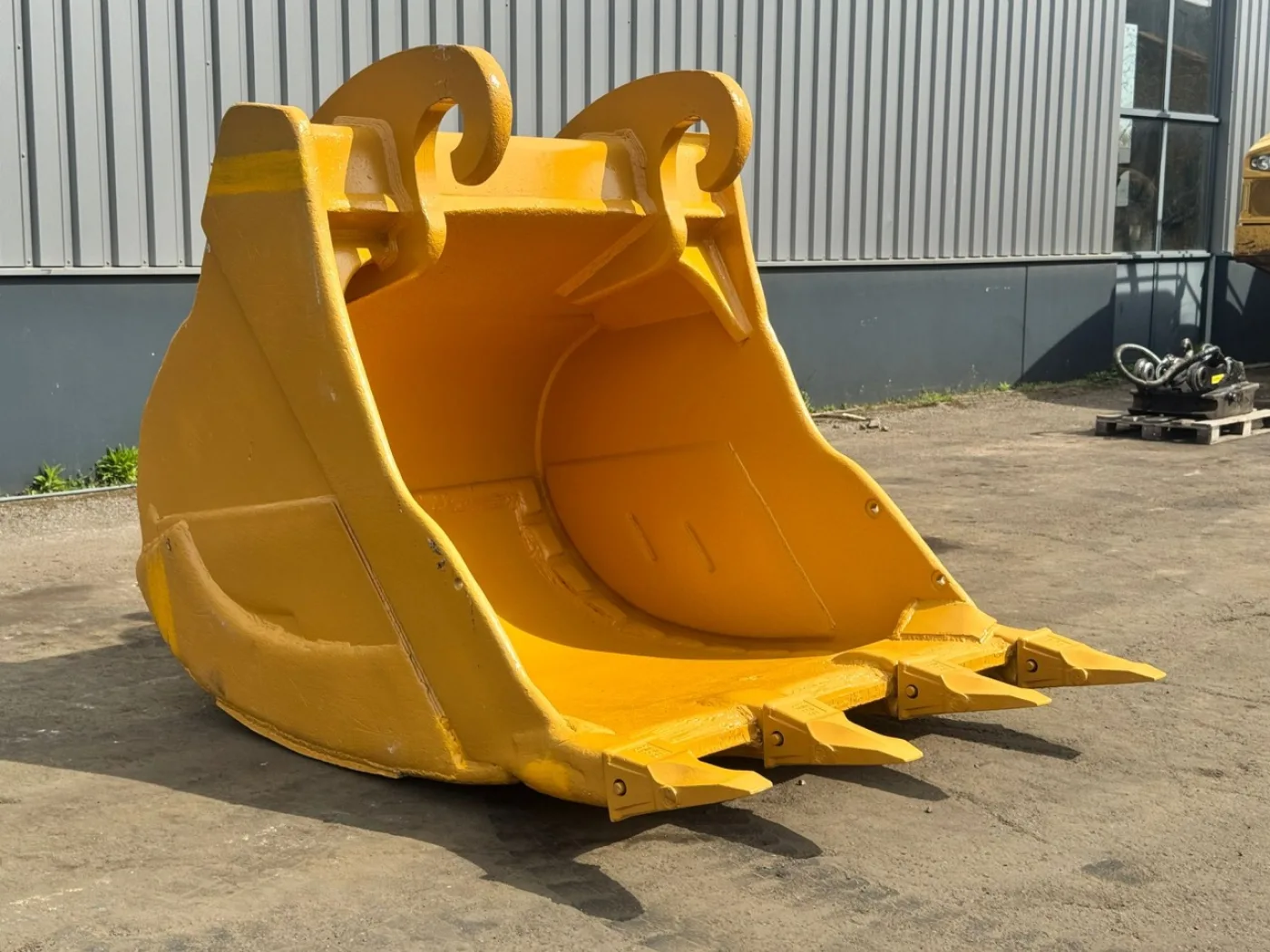 Excavation bucket HH8 CW70 - 1