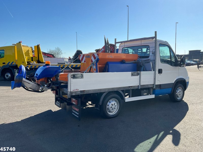 Iveco Daily 35S12 300 met Nido zoutstrooier Just 88.053 km!
