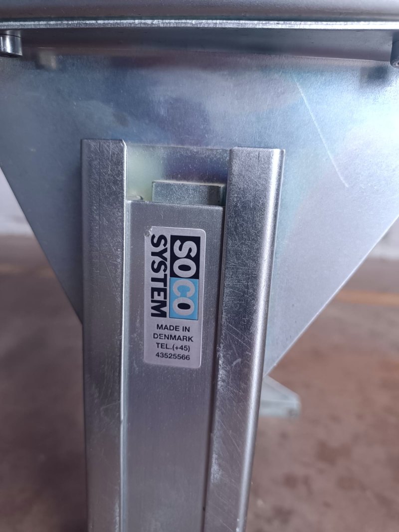 NASTRO TRASPORTATORE A RULLI – SOCO SYSTEM