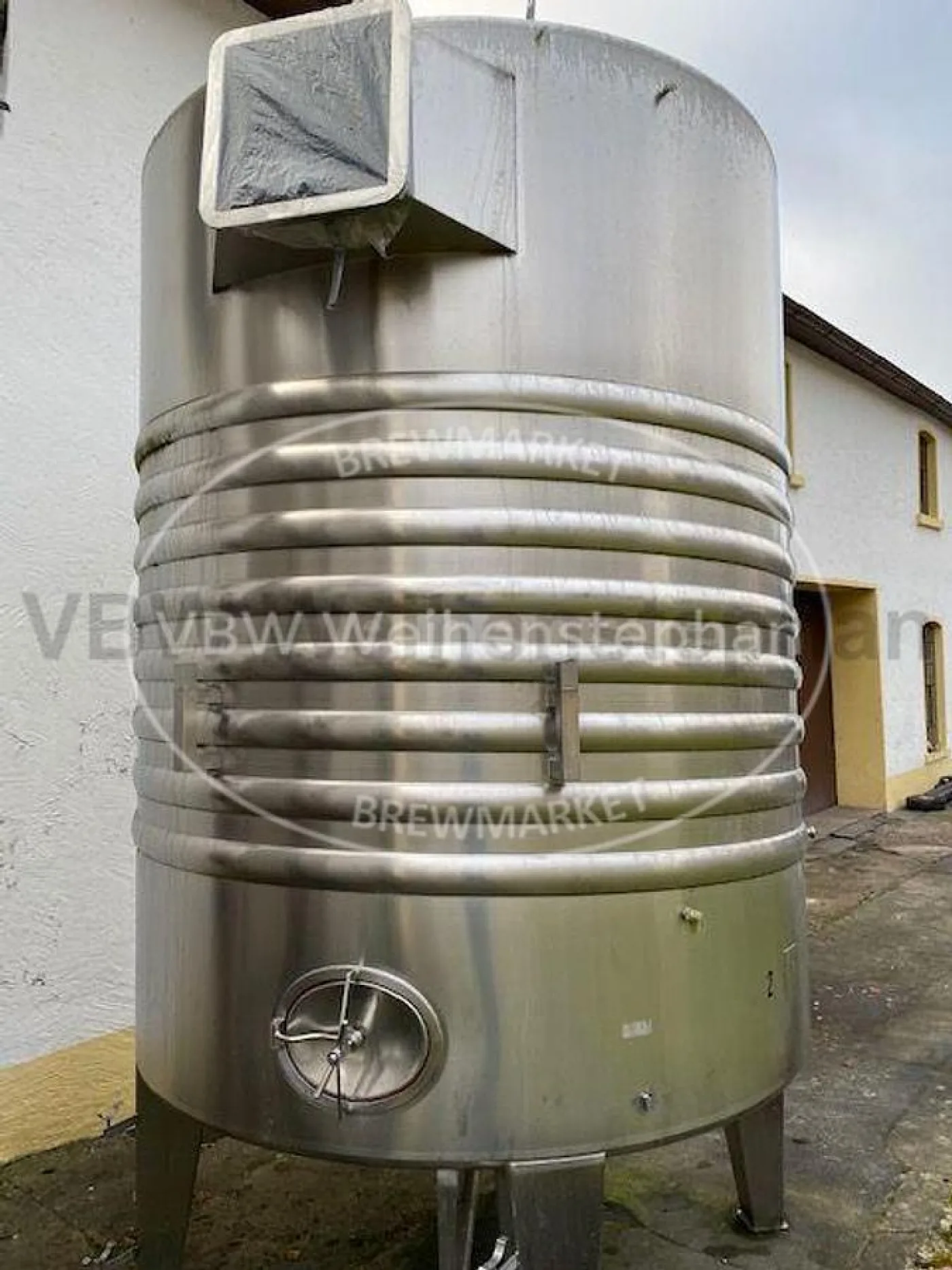 wheat beer fermentation tanks - 3