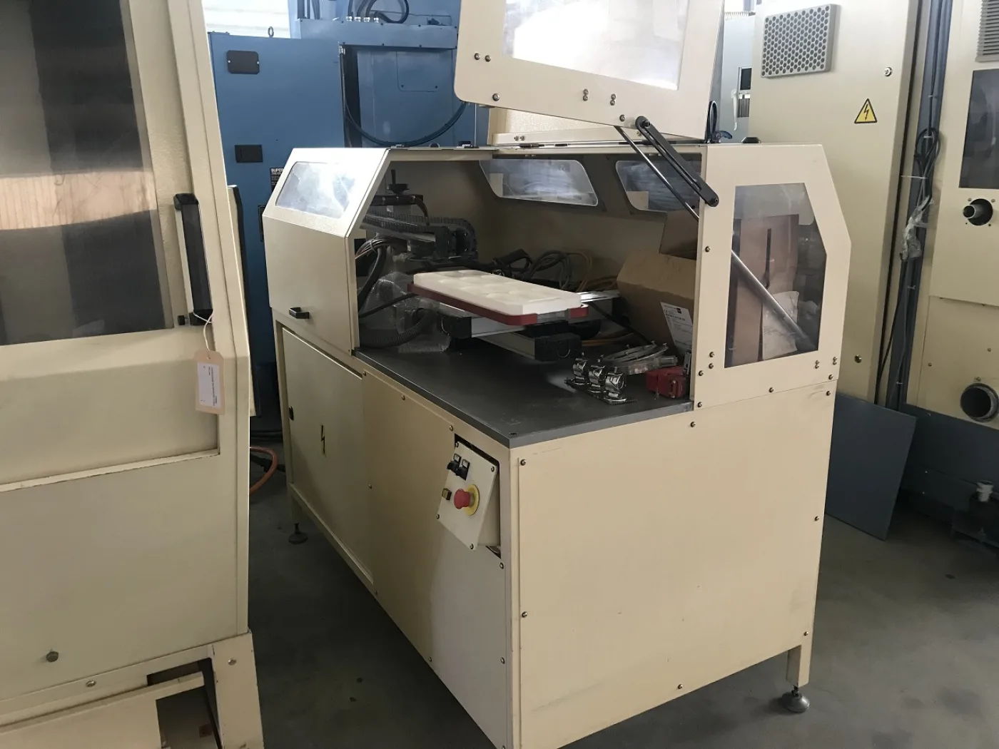 CENTRE D’USINAGE WILLEMIN-MACODEL W-408 B - 5