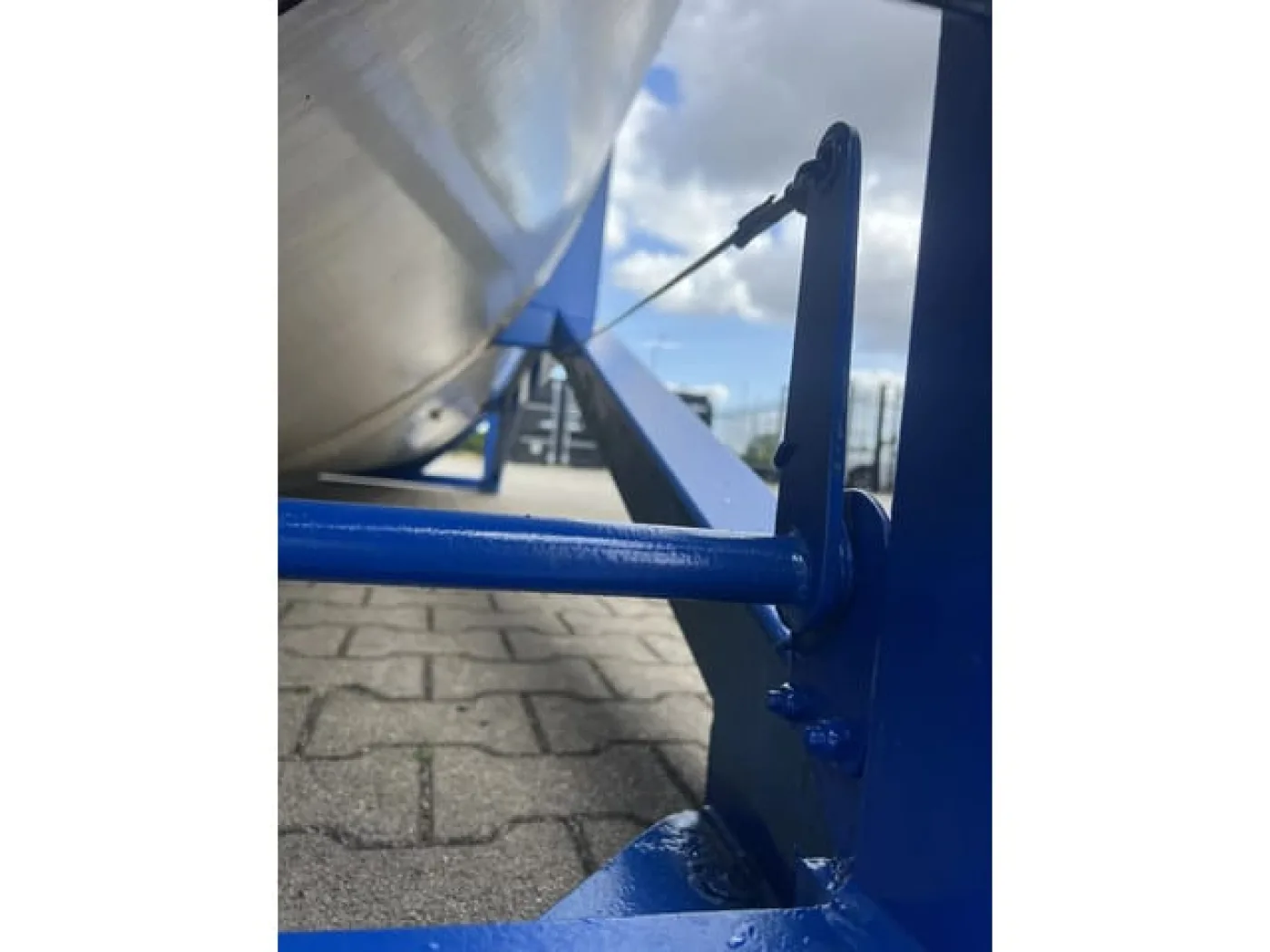20FT ISO / 23.980L / 1-COMP. / UN PORTABLE T11 / valid 5Y/CSC-inspection till 10/2026 - 8