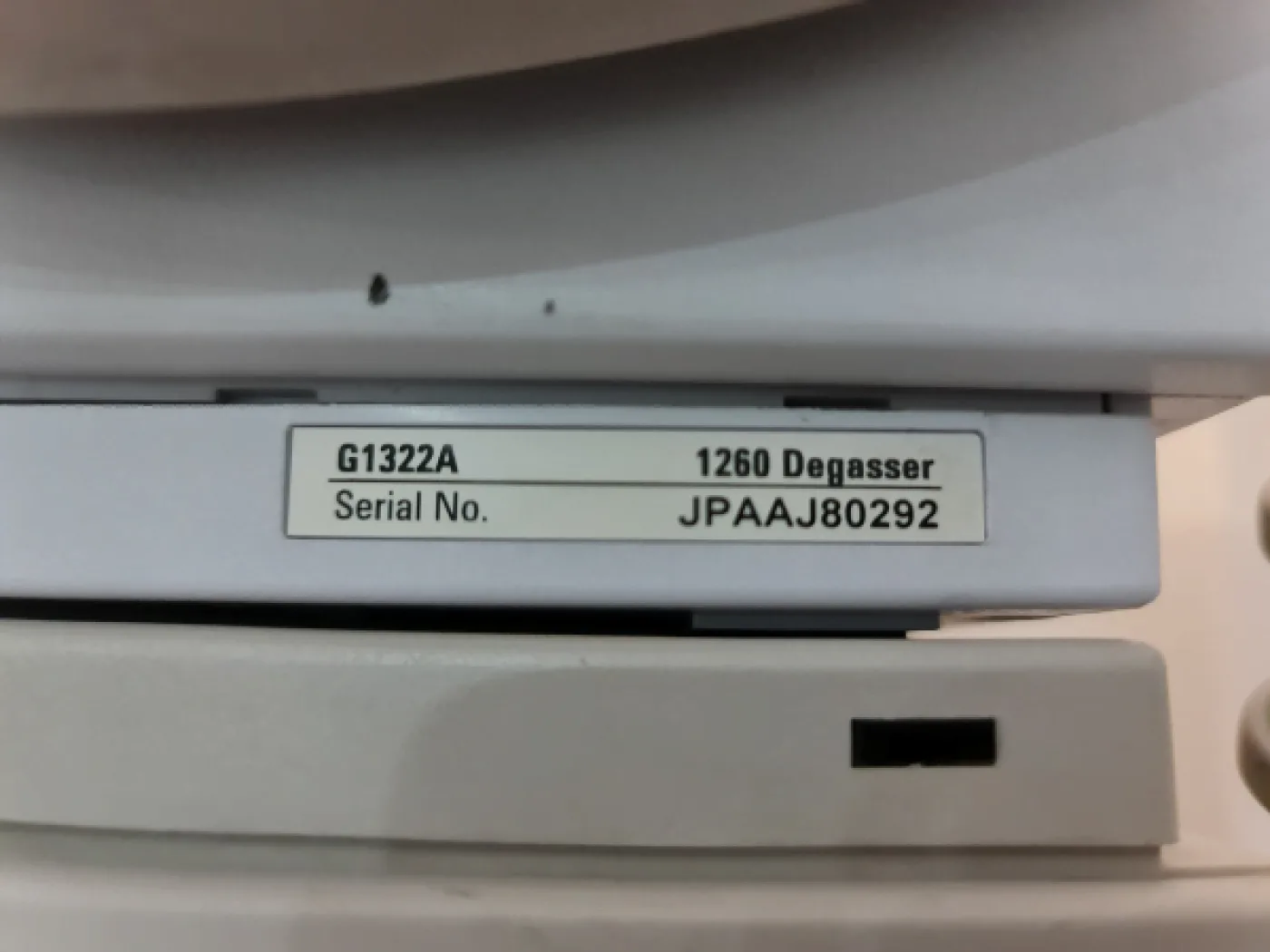 Agilent 1100 HPLC System with Quat Pump and Variable Wavelength Detector - 2