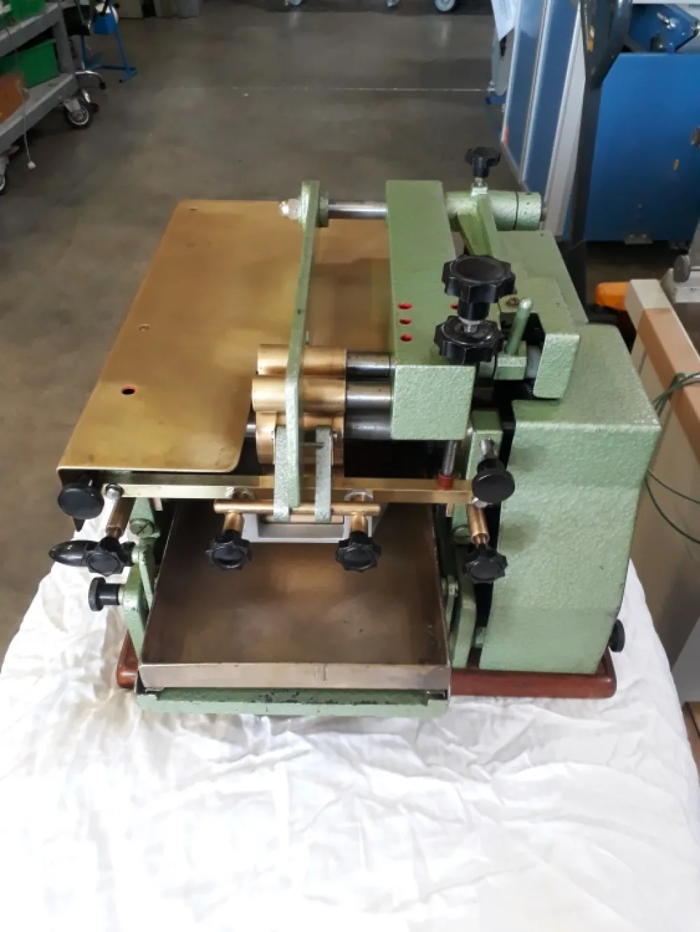 Kantenanleimmaschine Sumbel Coronel