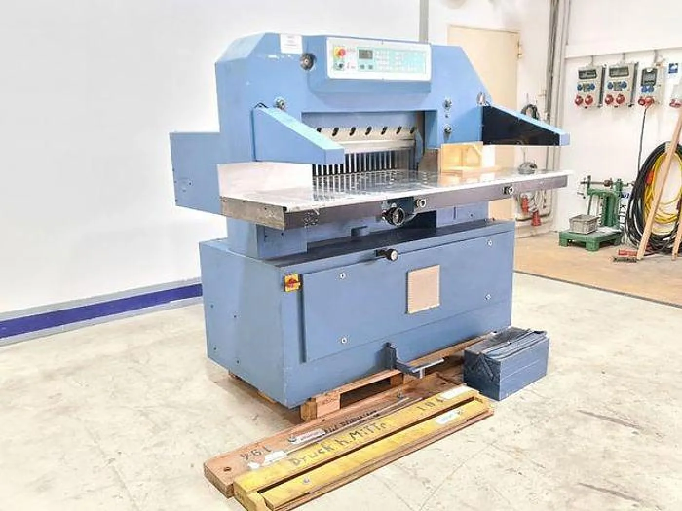 Guillotina Schneider 78 E-Line - 2
