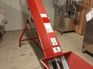BELT ELEVATOR/ DRAWERS WITH GEAR MOTOR FOR ROTATION OF THE SCREW AND LOADING HOPPER, SECOND HAND EQUIPMENT