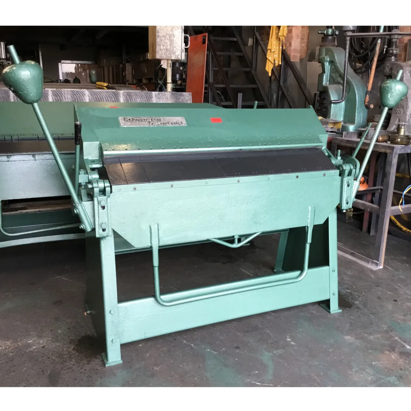 EDWARDS Box & Pan Folder 1270mm - WNS - W. Neal Services Ltd - 1