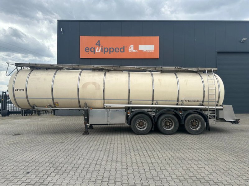 LEBENSMITTEL / LEVENSMIDDELEN / FOOD / 33.500L / 3-COMP / PUMPE / LIFTACHSE