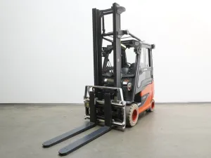 Frontstapler Linde E 30/600 H 387 (2011)