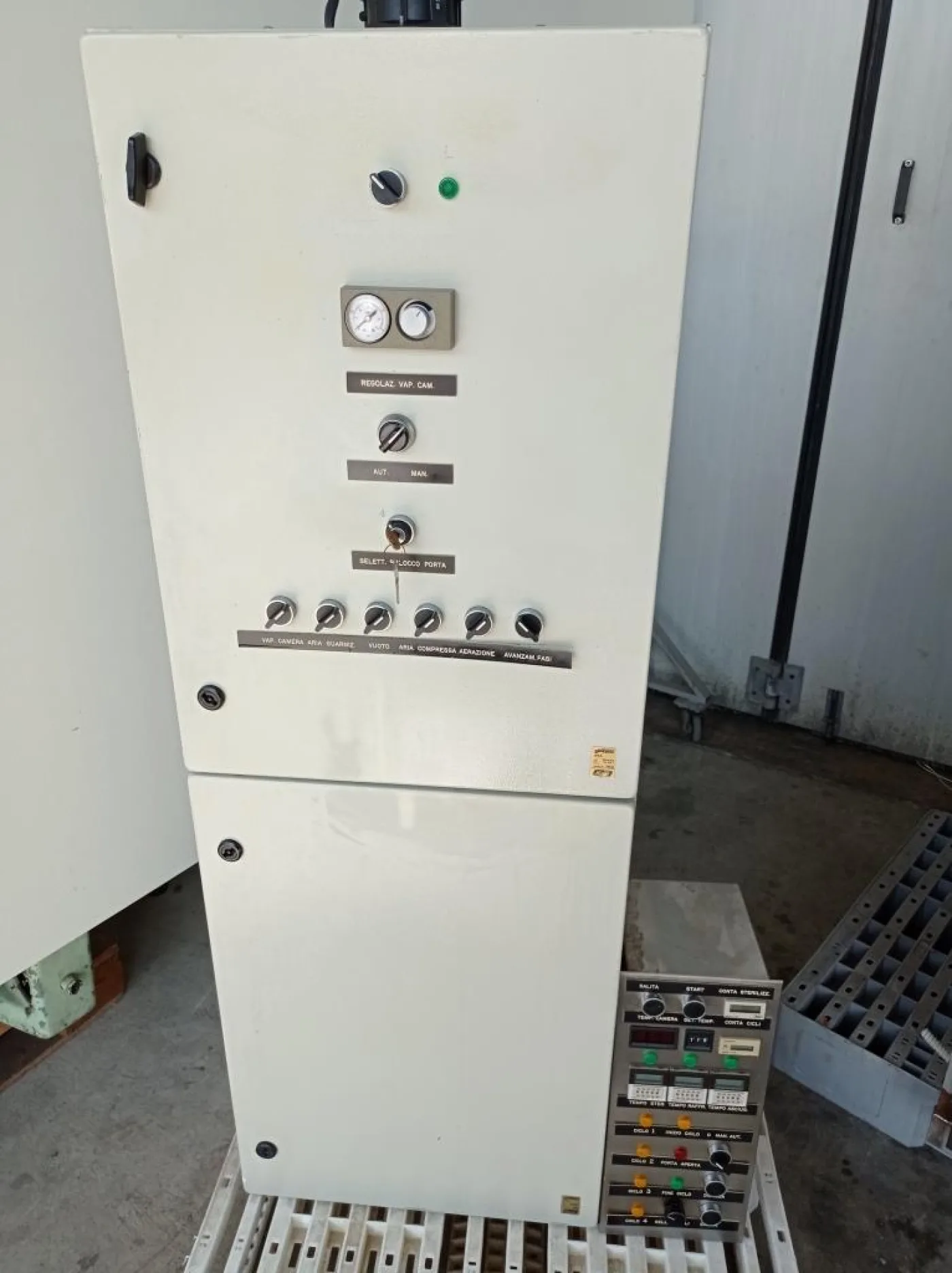 AUTOCLAVE STERILIZZATORE – CISA – MOD. 172 LT - 6