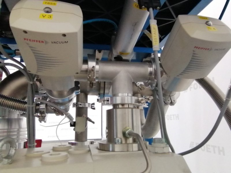 Pfeiffer Revodry 50 SM/ HRH-300 (incl booster) - Vacuum pump