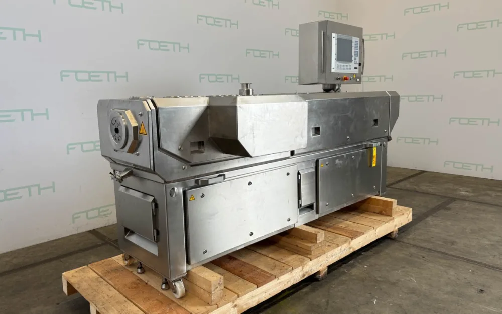 Leistritz ZSE 27 HP-PH-40D - Double screw extruder
