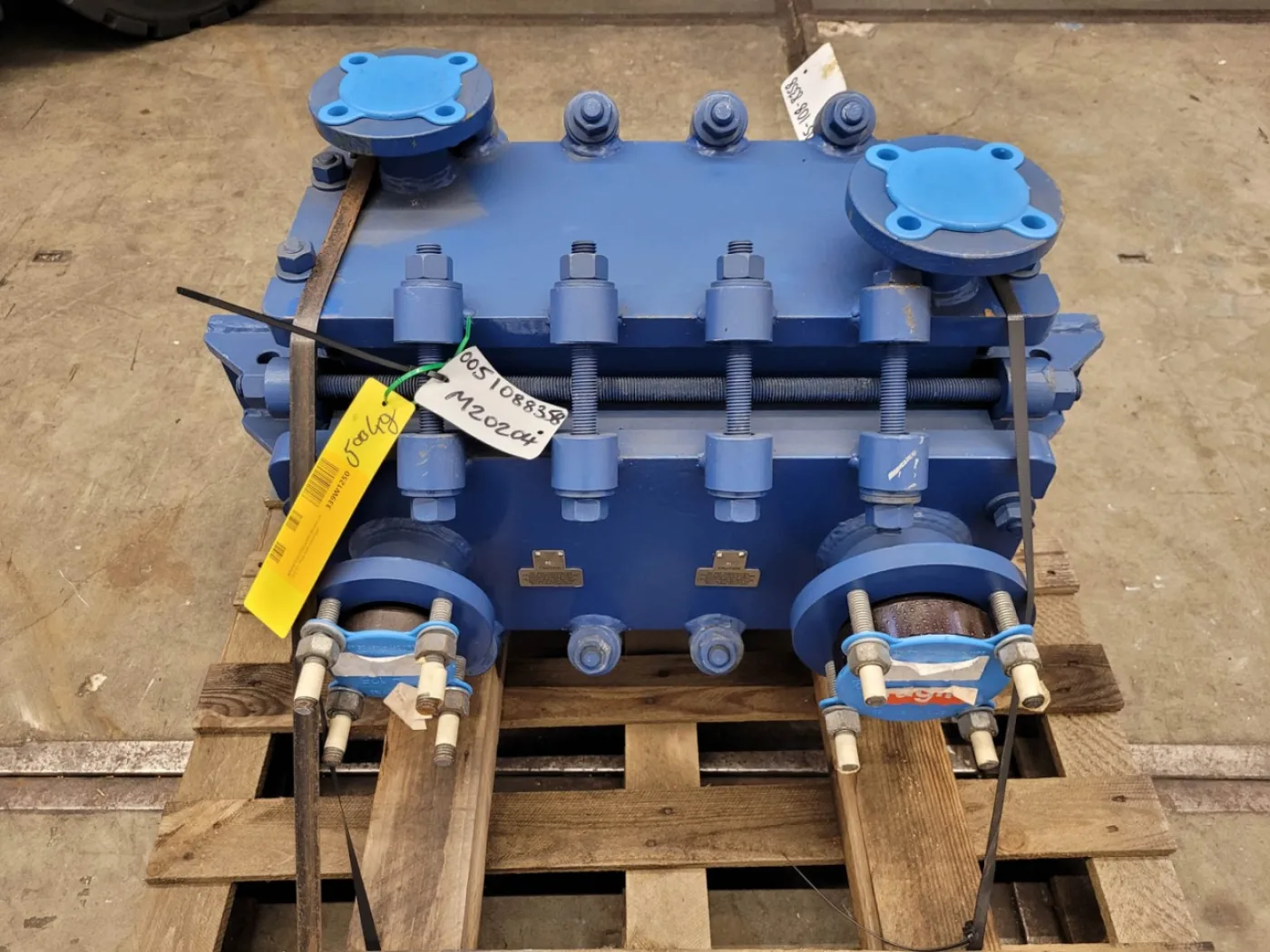 Jenkins heat exchangers GEKBH-7MK1A 4,4m² "graphite" - Shell and tube heat exchanger - 2