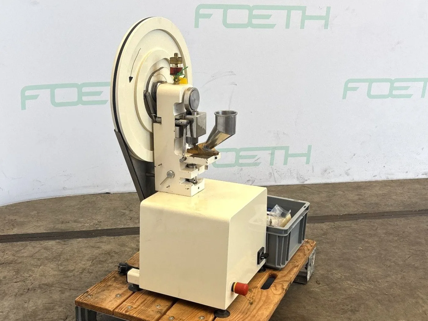 IMAX T&E Pharma Press I - Single stroke tablet press - 3