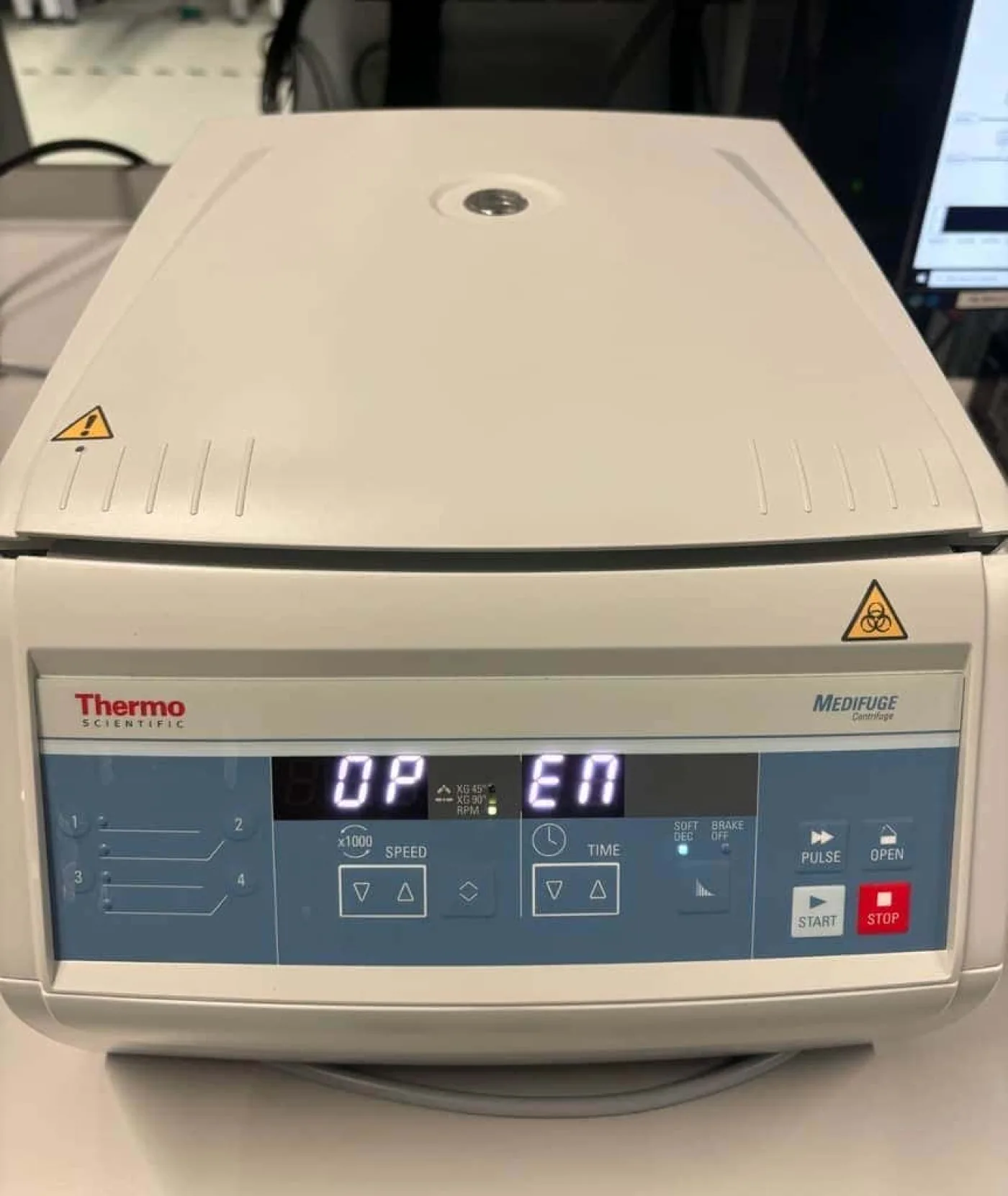 Thermo Scientific Medifuge Centrifuge - 1