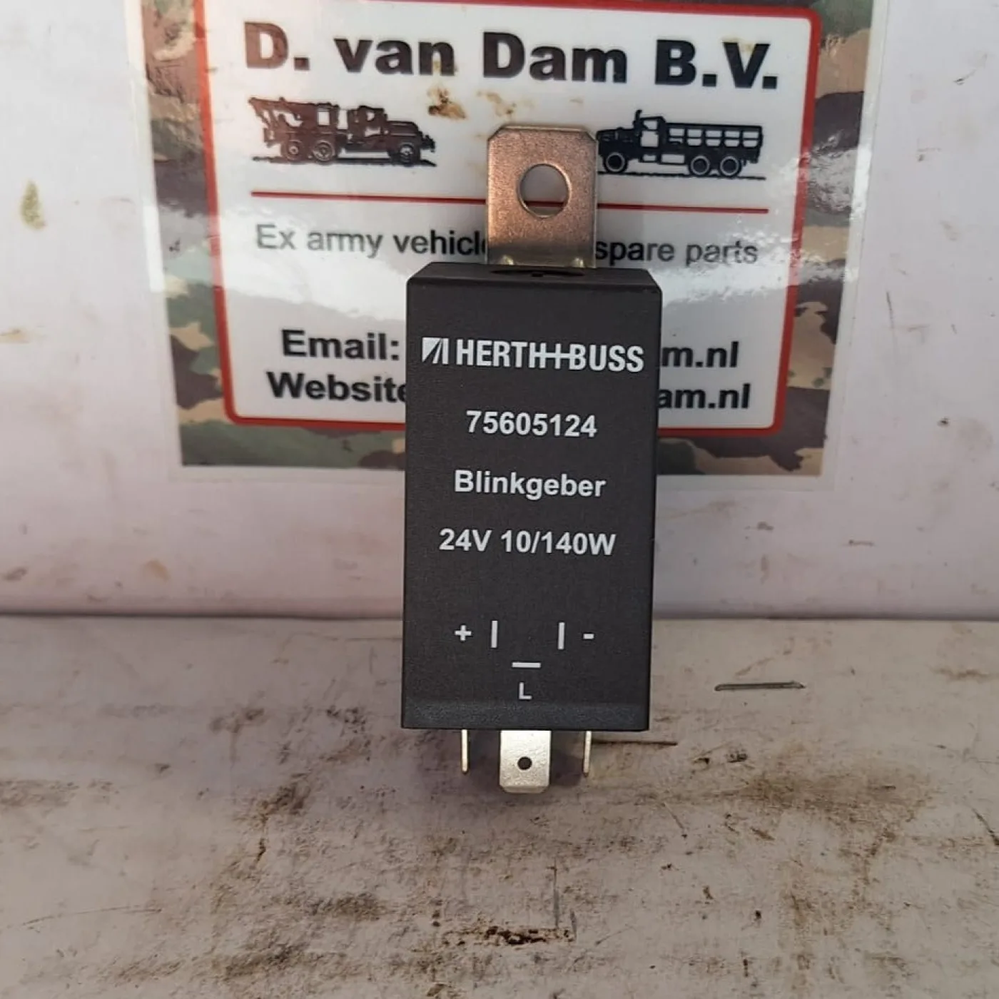 Knipperlicht relais 24V-10/140W - 1