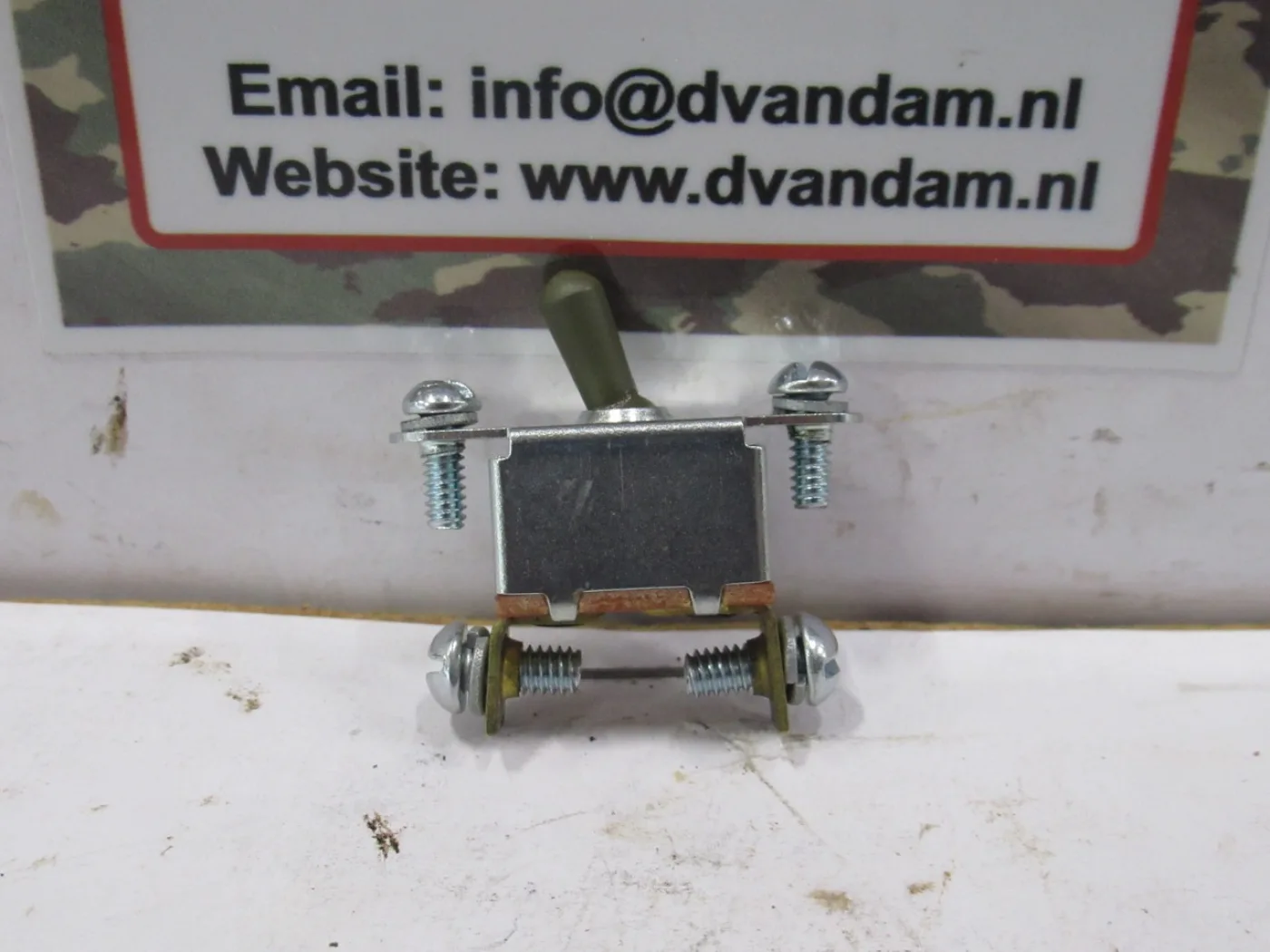 Schakelaar Voltmeter & Dome lights - 2