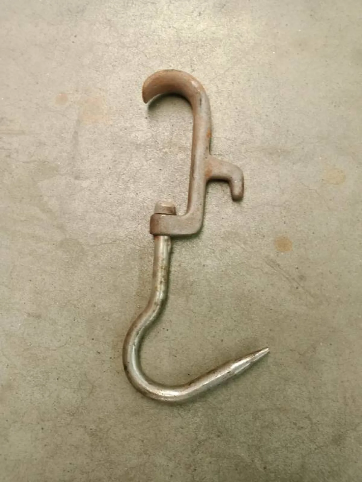 Hooks slaughter slide - 1