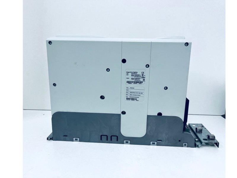 Lenze Single Drive Highline E94ASHE0134 Umrichter mit Transformer