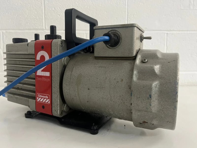 Edwards E2M2 Vacuum Pump