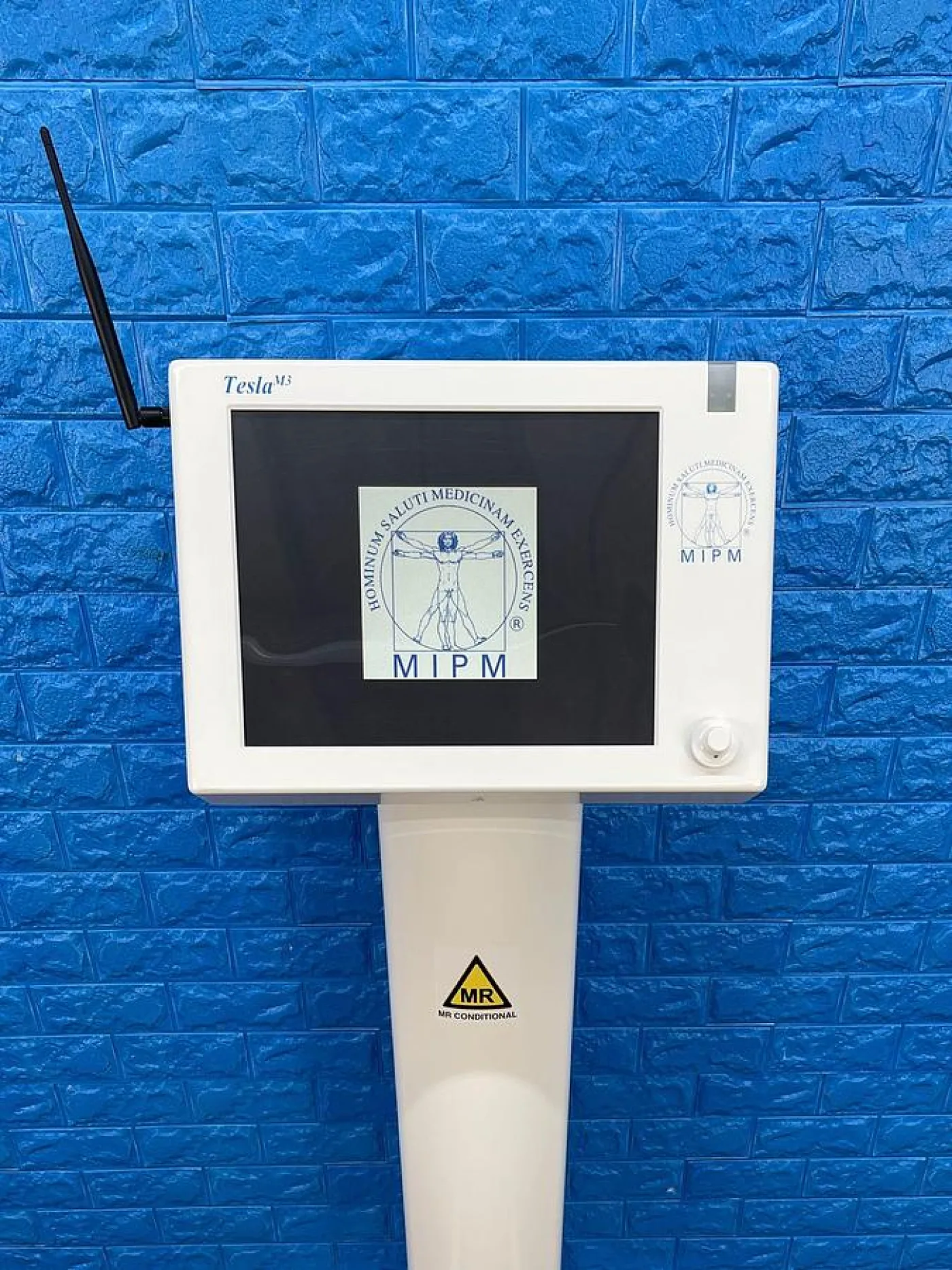 TESLA MRI Patient Monitor YOM: 2016 - 4