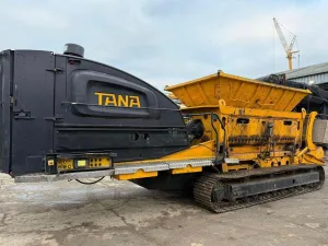 2016 TANA Shark 440DT Slow Speed Shredder