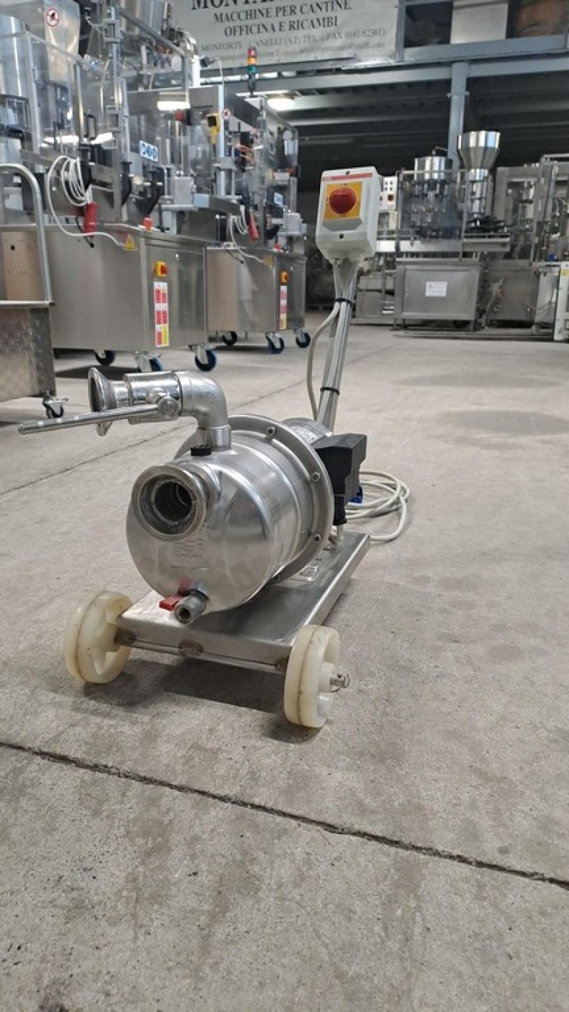 CENTRIFUGAL PUMP IN STAINLESS-STEEL, EBARA FIRM, NEW EQUIPMENT