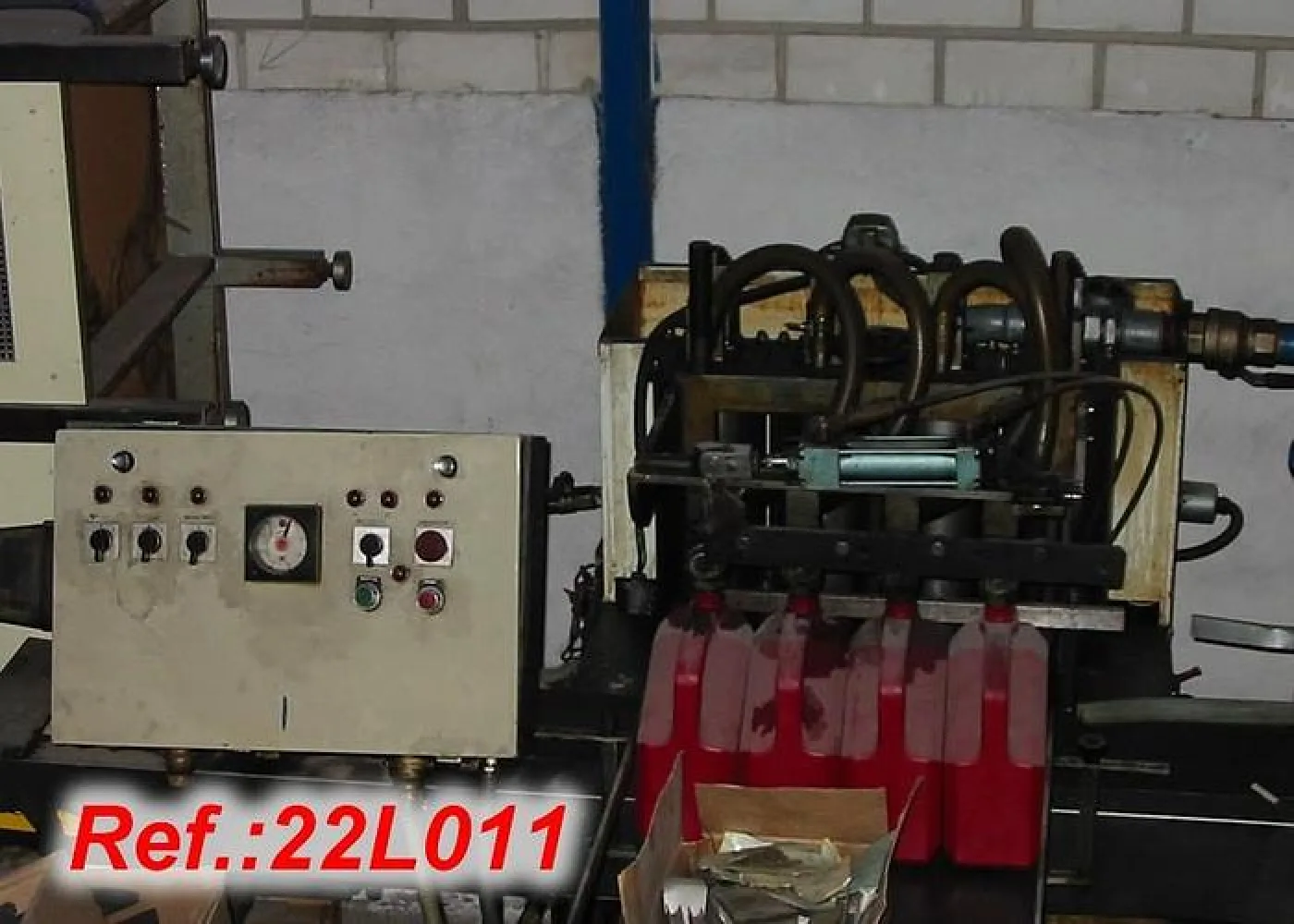 LLENADORA AUTOMÁTICA DE GARRAFAS DE 5L APROX. PARA LÍQUIDOS "SOPOGRAS" - 1