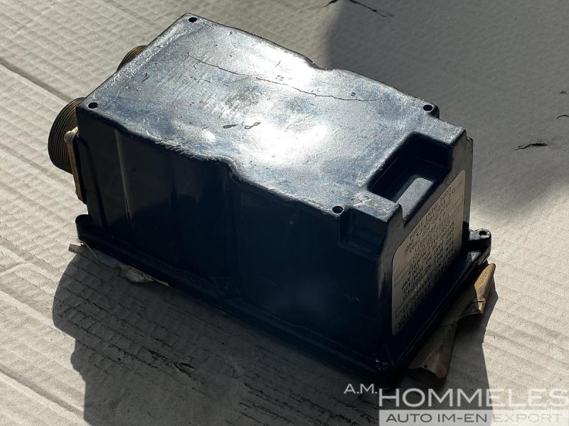 VOLTAGE REGULATOR M109