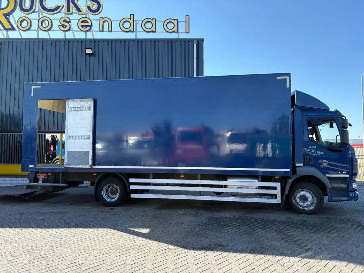 DAF Lf 220 + Euro 6 + Lift + 6 Cyl + 12T - 3